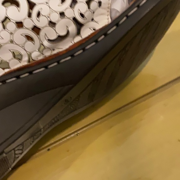 White leather wedges - Picture 4 of 4